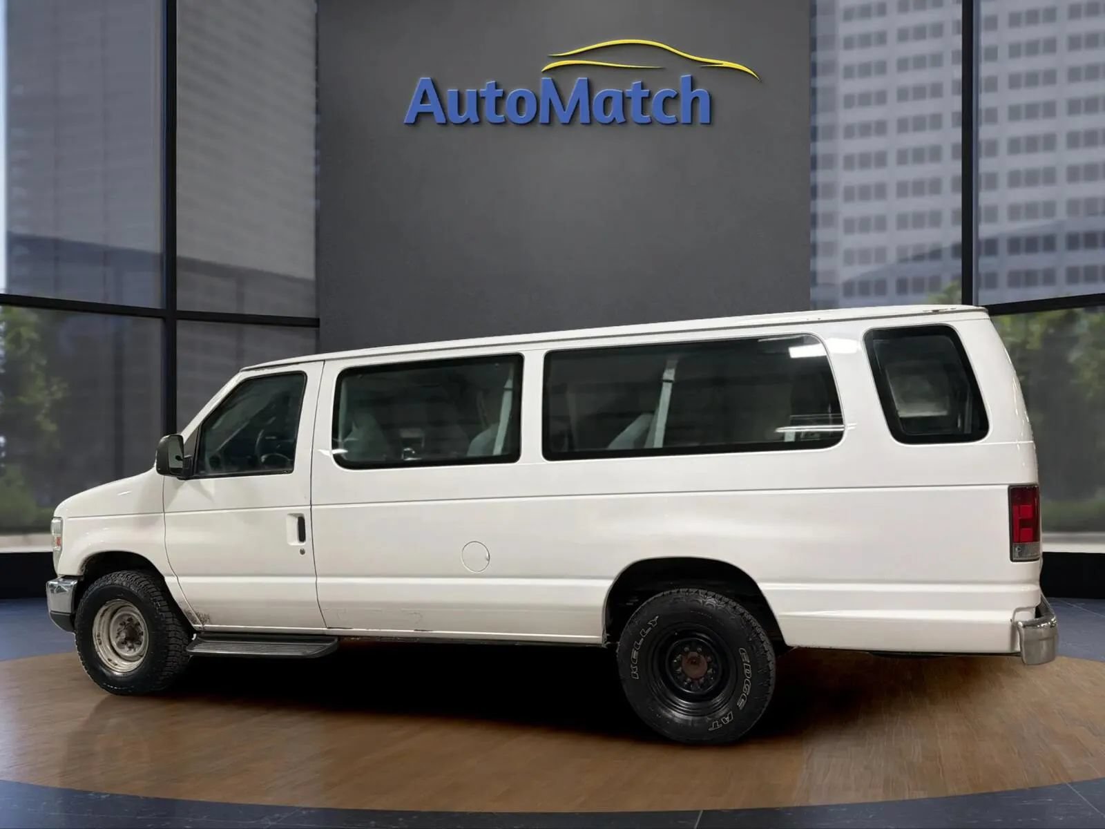 Used 2009 Ford E-350 and Econoline 350 XLT RWD image 7