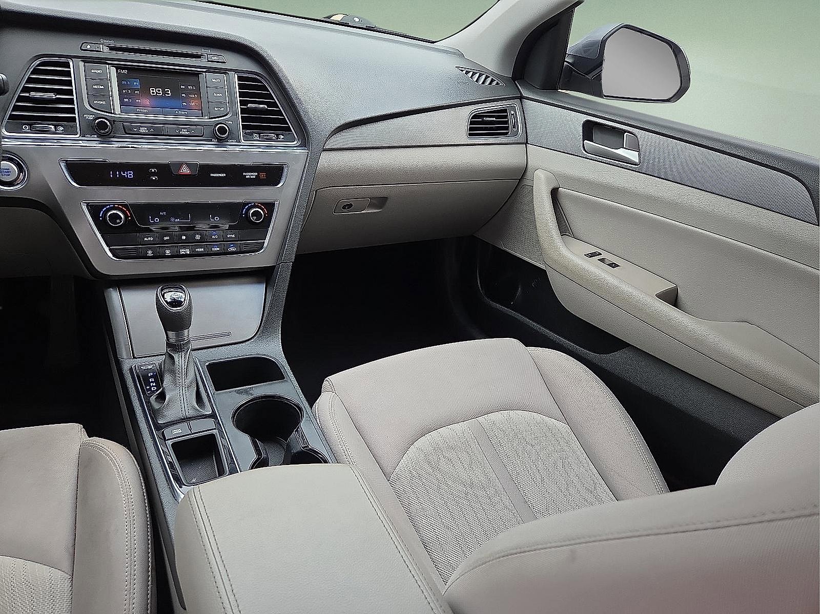 Used 2016 Hyundai Sonata SE image 12