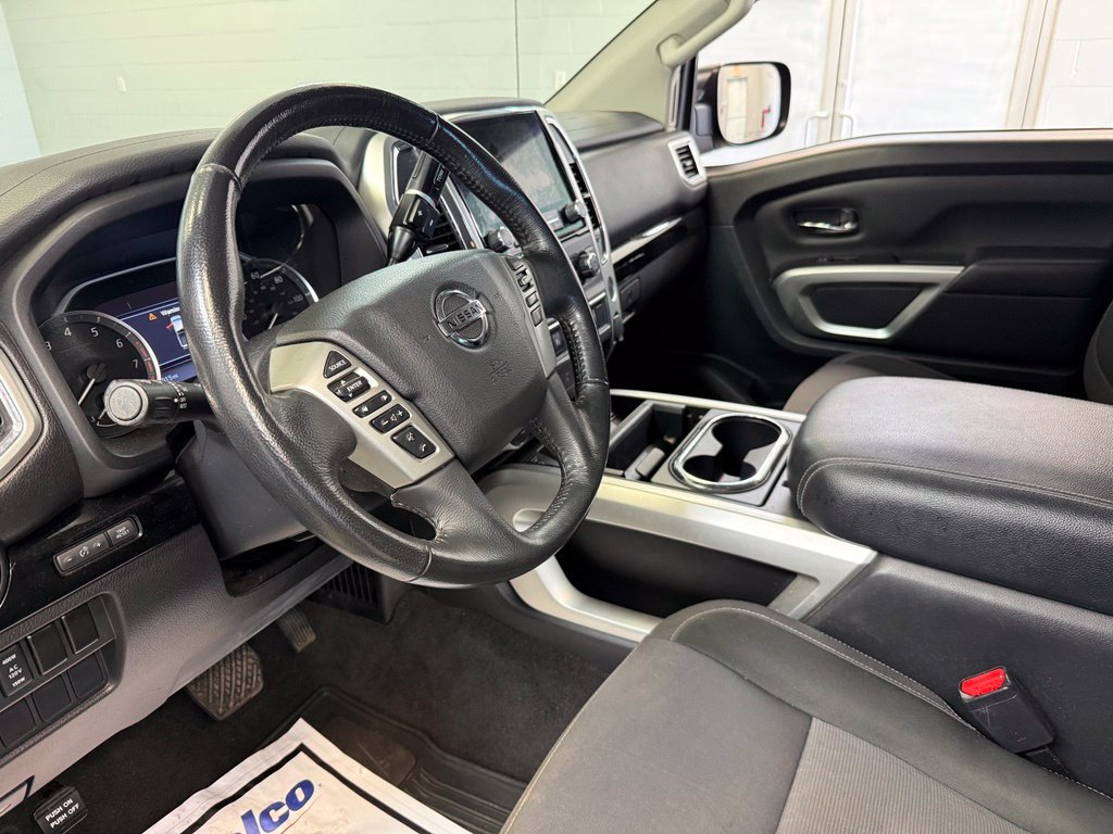 Used 2021 Nissan Titan SV w/ SV Convenience Package AWD/4WD image 22
