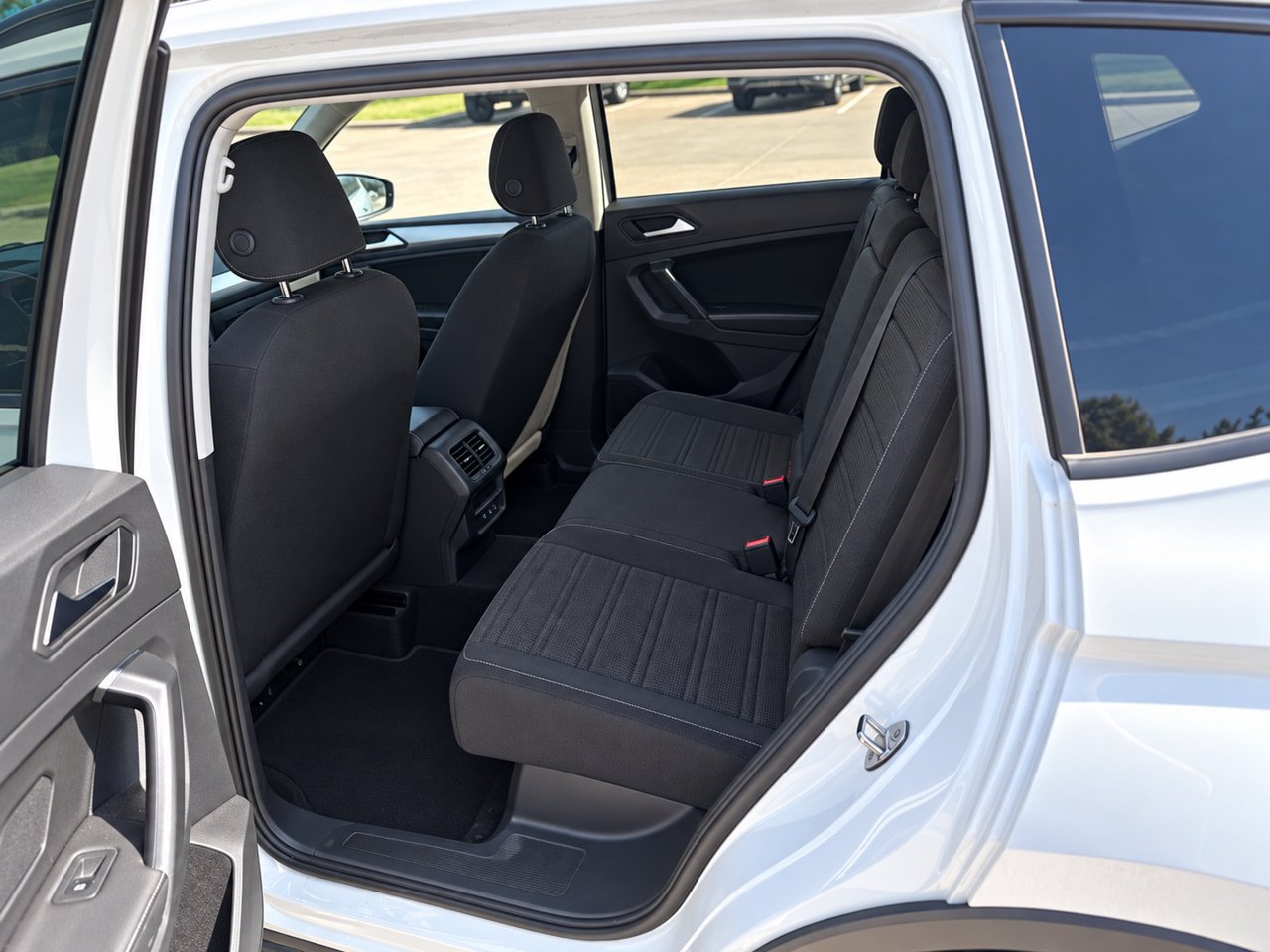 Used 2023 Volkswagen Tiguan S FWD image 12