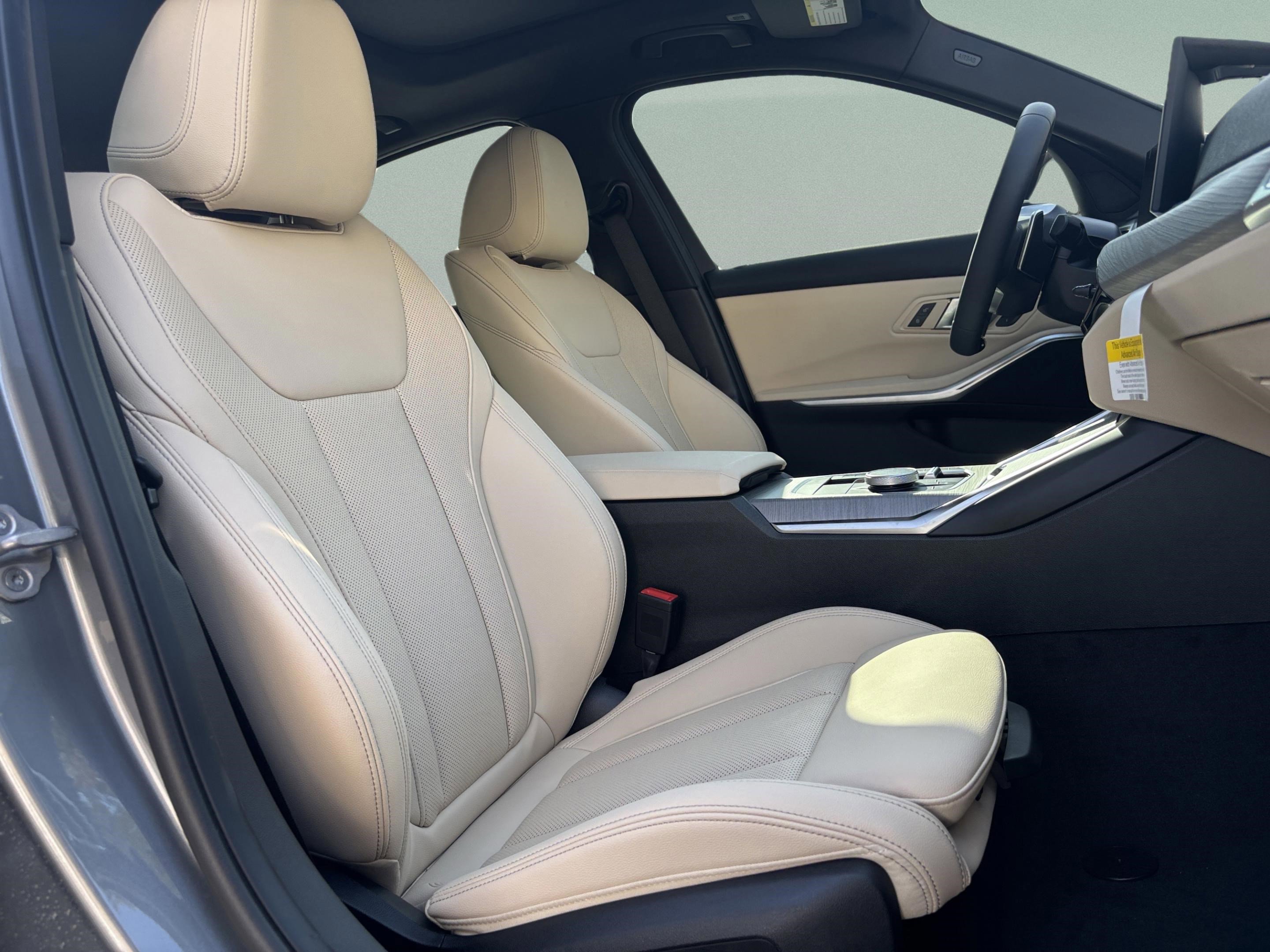 Used 2026 BMW 330i Sedan w/ Convenience Package image 22