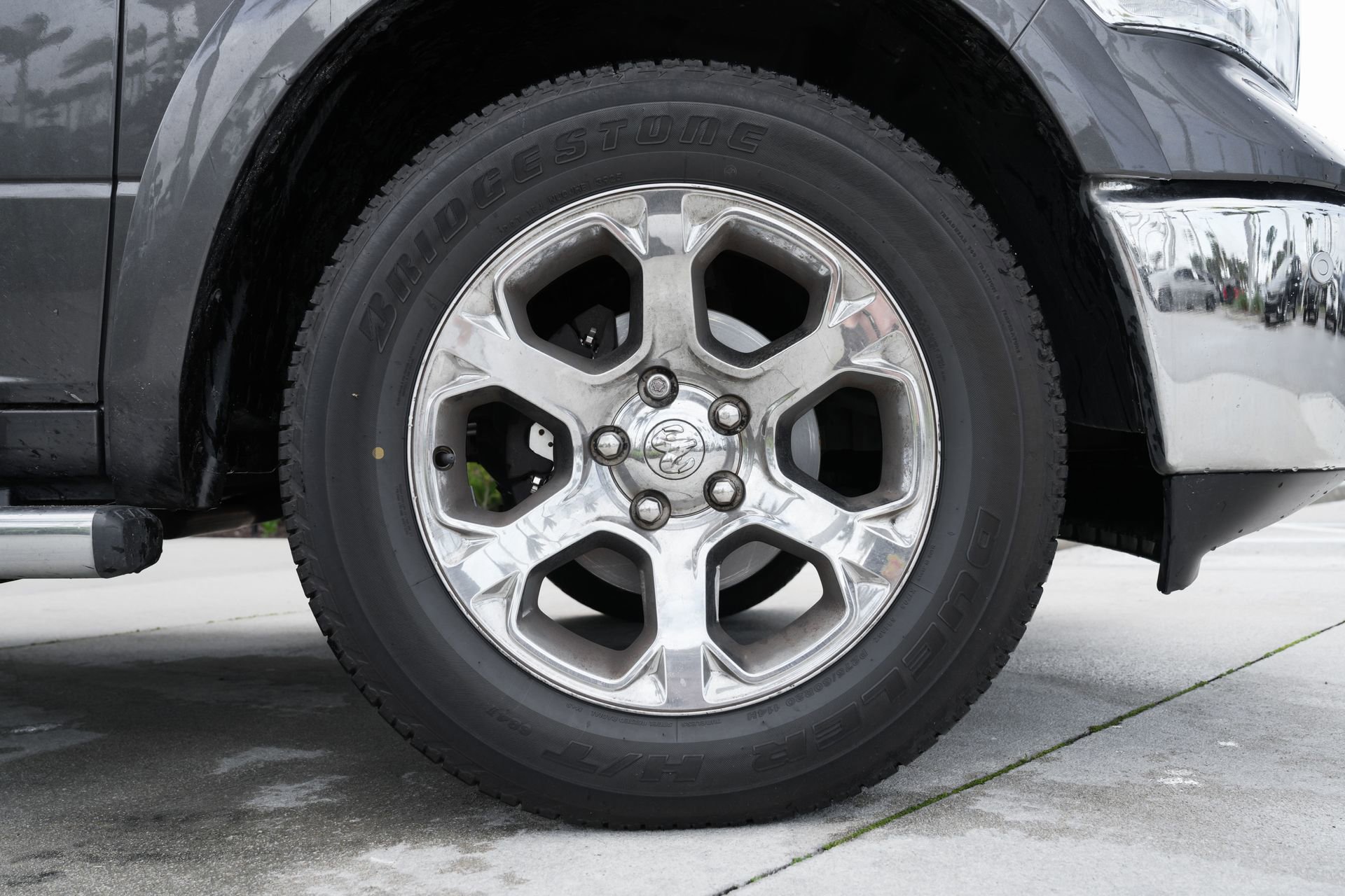 Used 2016 RAM 1500 Laramie w/ Convenience Group image 11