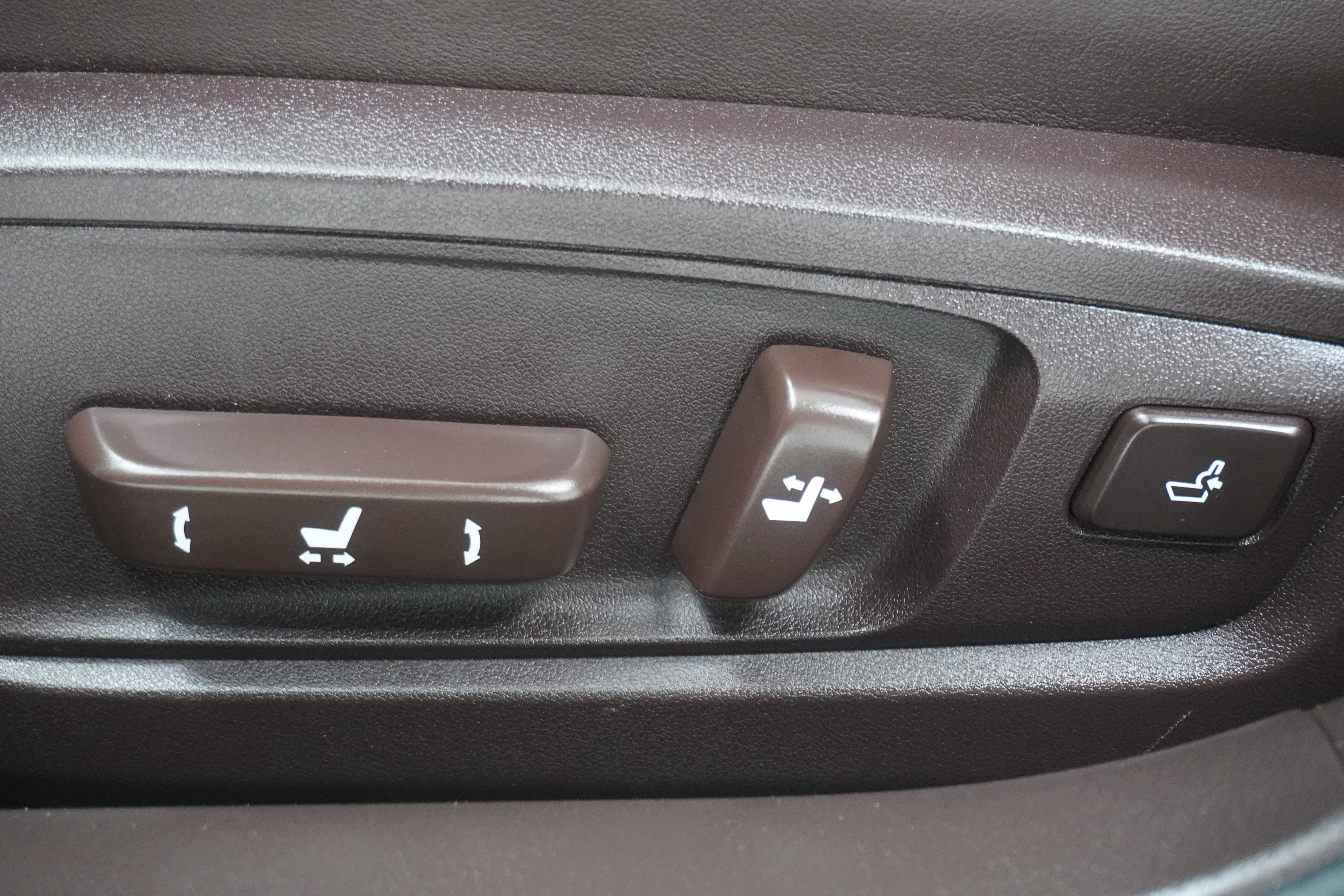 Used 2018 Lexus ES 350 w/ Luxury Package w/Wood Trim FWD image 12