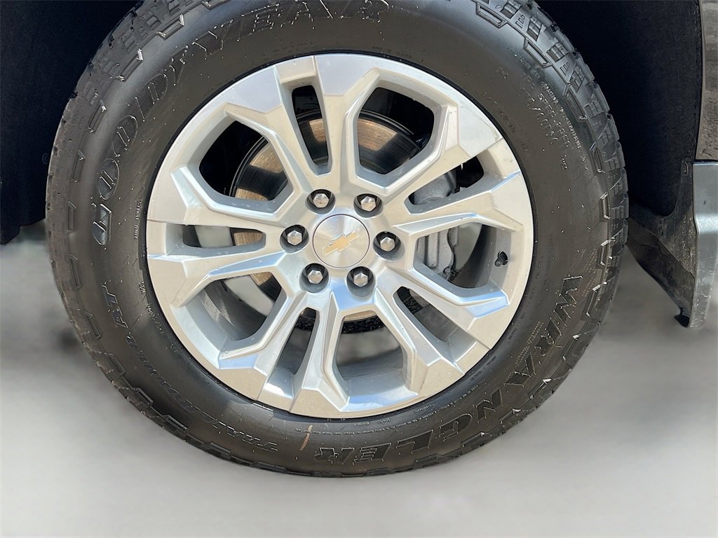 Used 2024 Chevrolet Silverado 1500 LTZ image 32