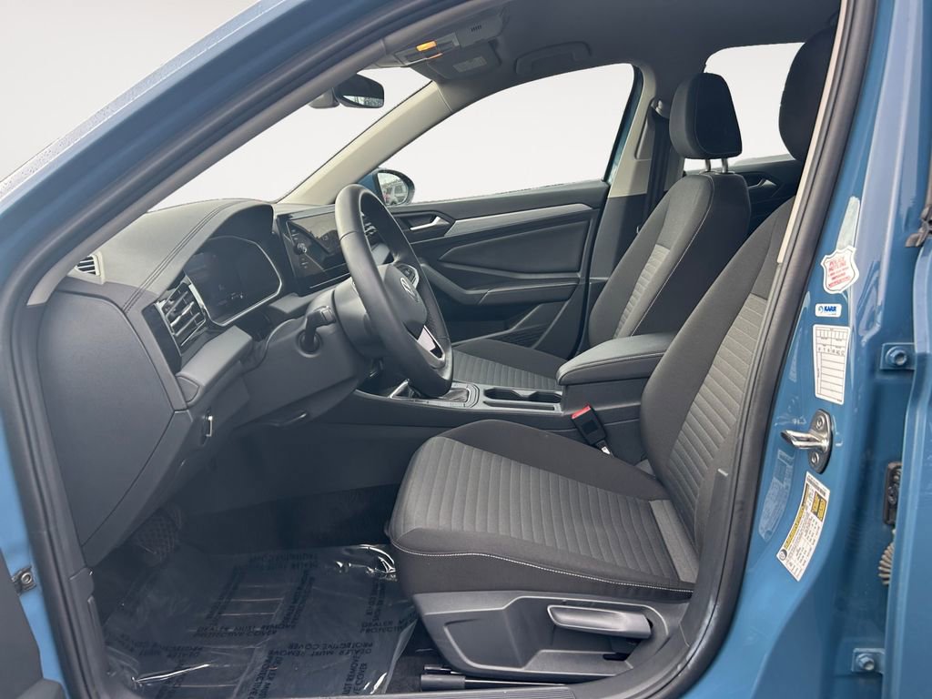 Used 2025 Volkswagen Jetta S image 15
