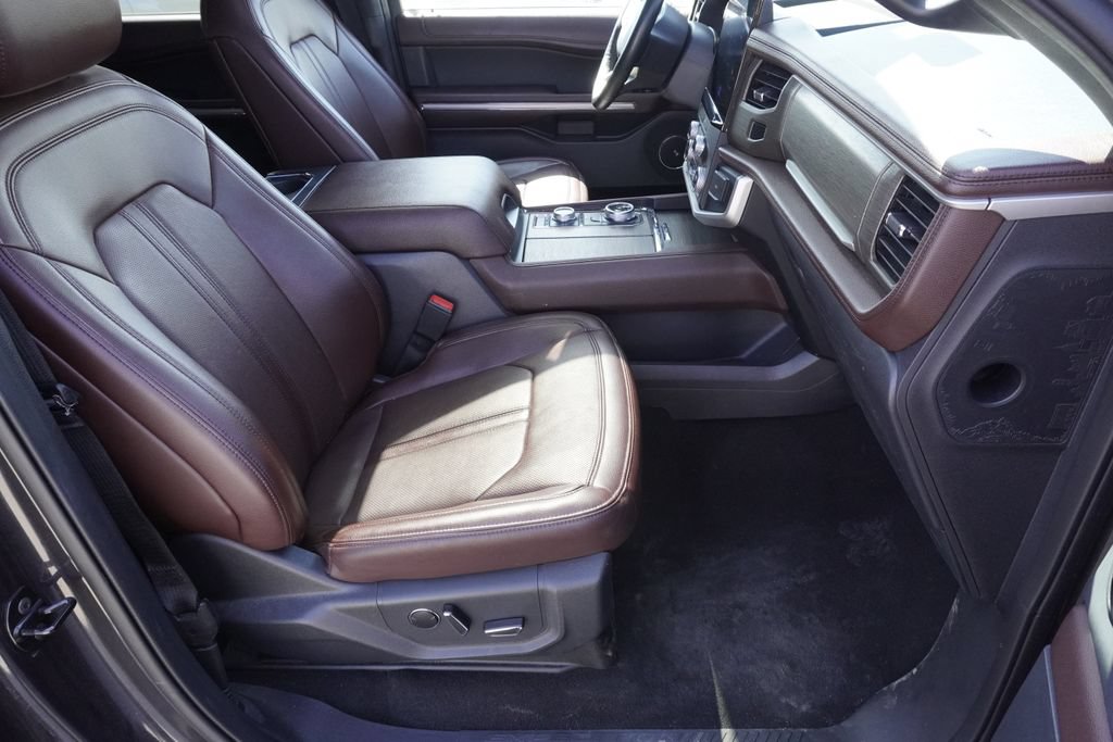 Used 2024 Ford Expedition Max Limited AWD/4WD image 23