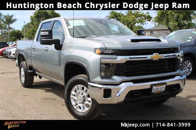 Used 2024 Chevrolet Silverado 3500 LT image 1