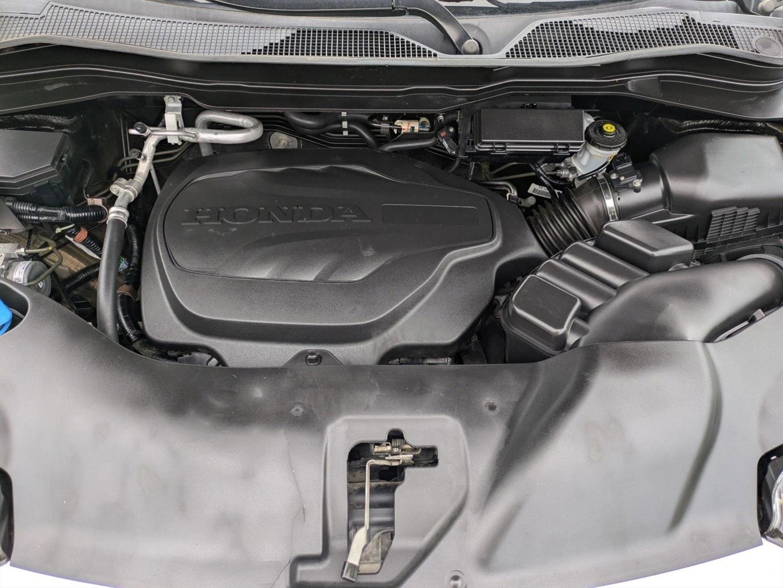Used 2021 Honda Pilot Touring image 29