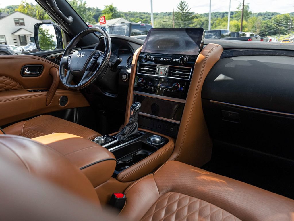 Used 2024 INFINITI QX80 Sensory AWD/4WD image 35