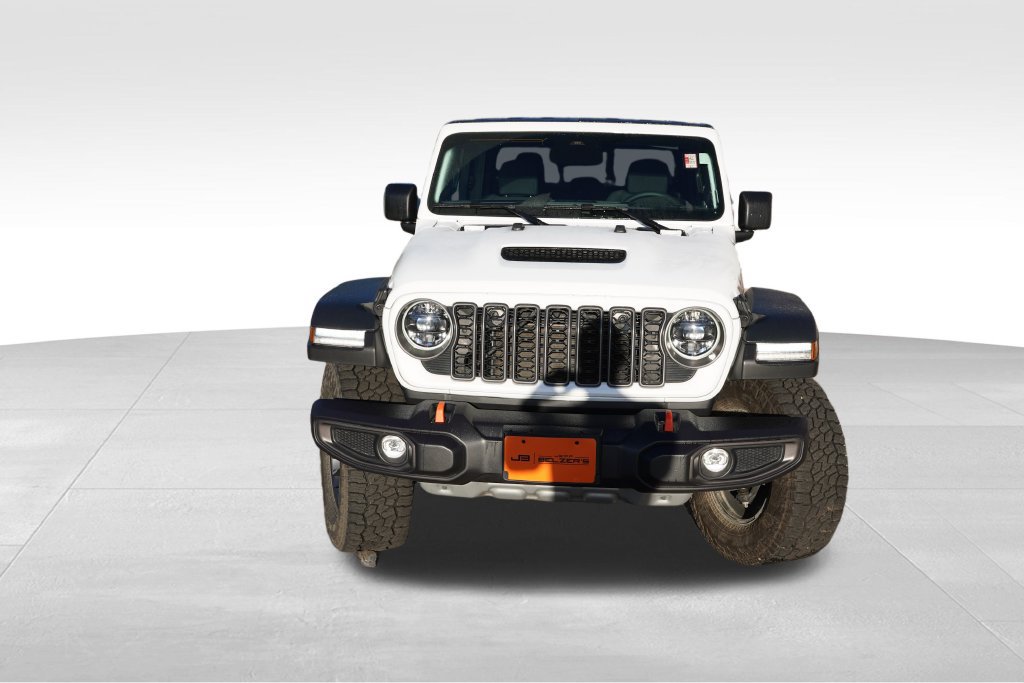 Used 2026 Jeep Gladiator Mojave AWD/4WD image 12