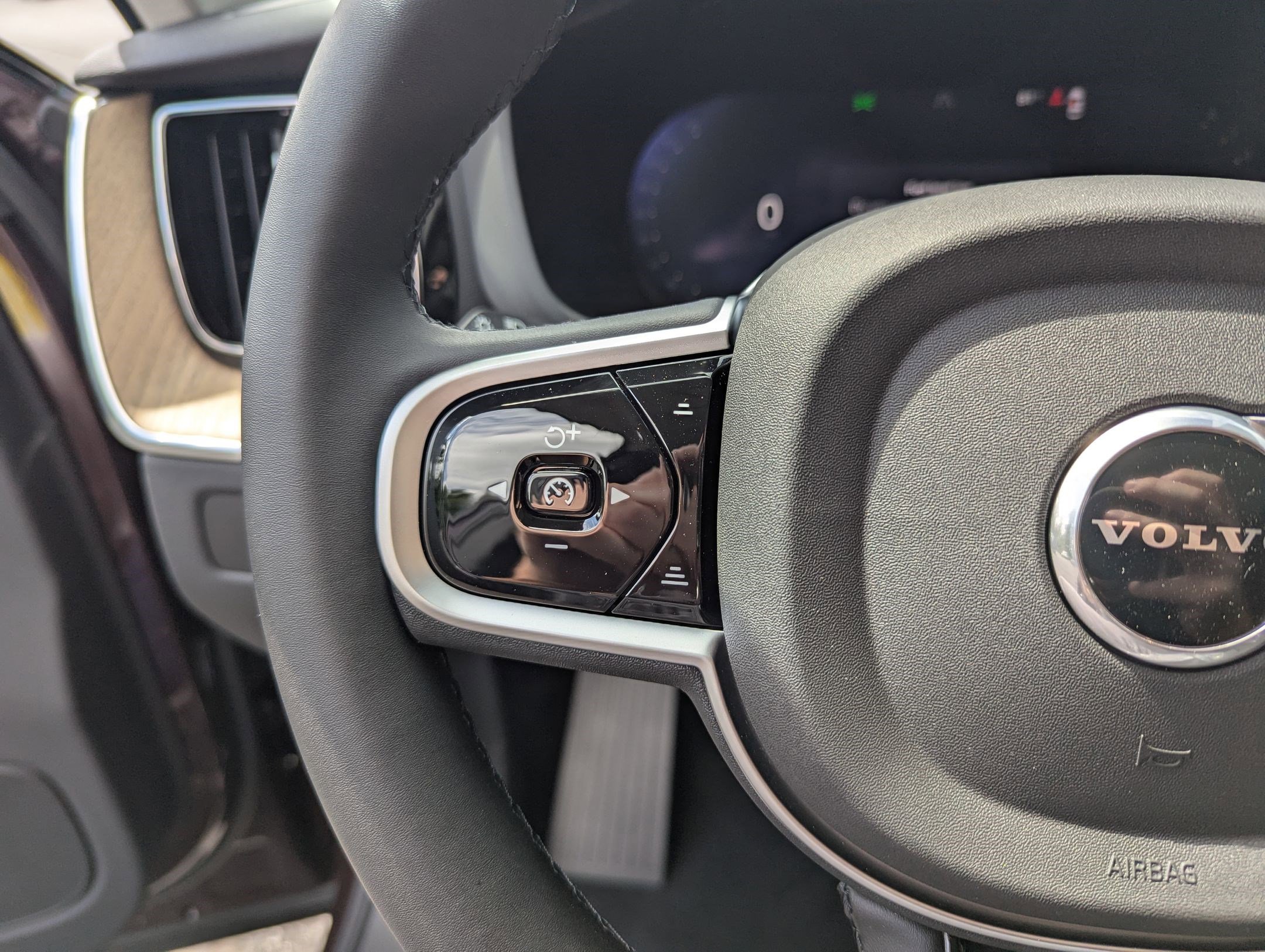 New 2026 Volvo XC60 B5 Plus w/ Protection Package Premier image 11