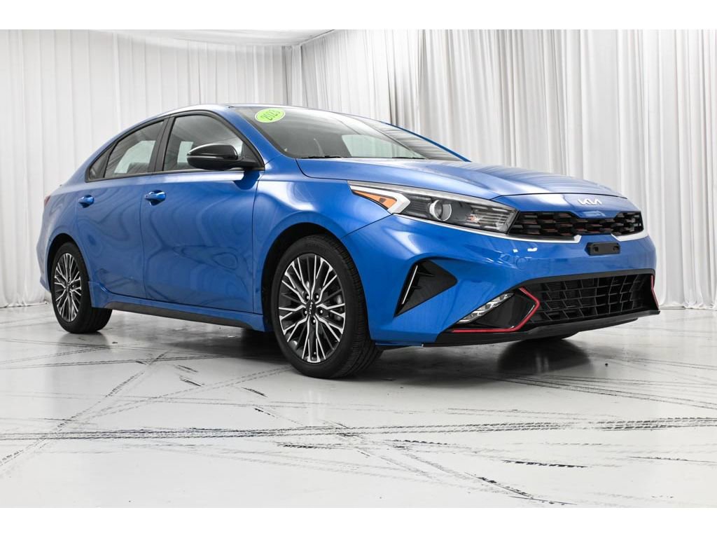 Used 2023 Kia Forte GT-Line FWD image 2