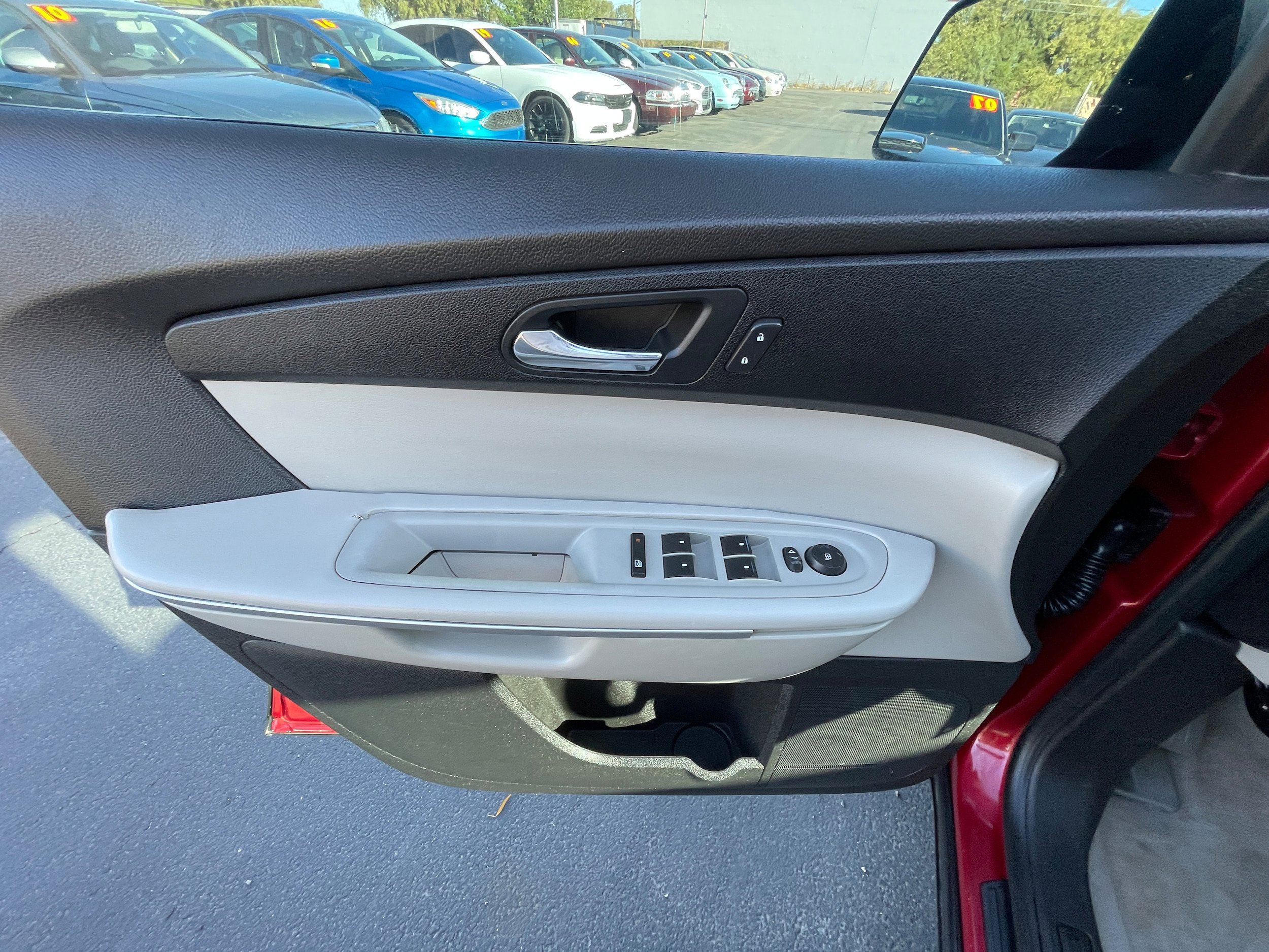 Used 2012 GMC Acadia SL w/ Preferred Package image 11