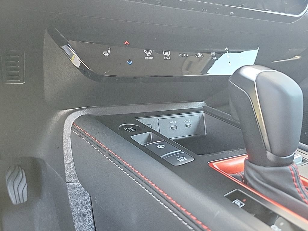 New 2026 Nissan Kicks SR w/ Cold Weather Package image 26