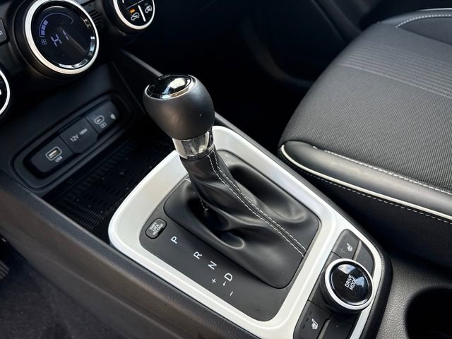 Certified 2023 Hyundai Venue Limited image 24