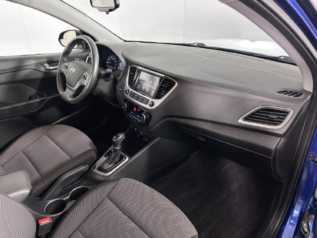 Used 2022 Hyundai Accent Limited w/ Cargo Package FWD image 29