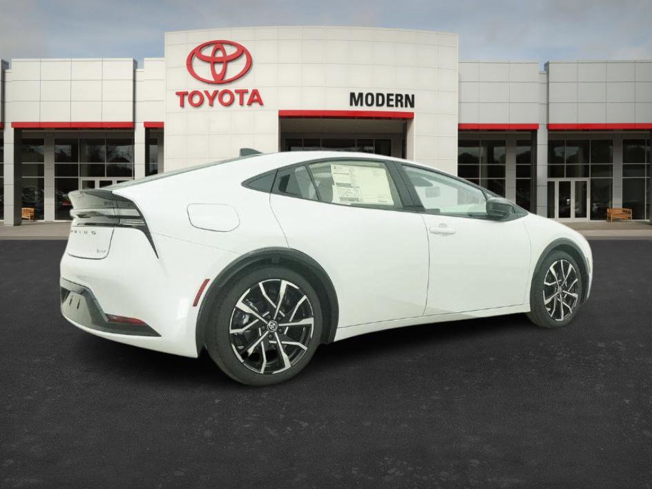New 2026 Toyota Prius Plug-In Hybrid image 25
