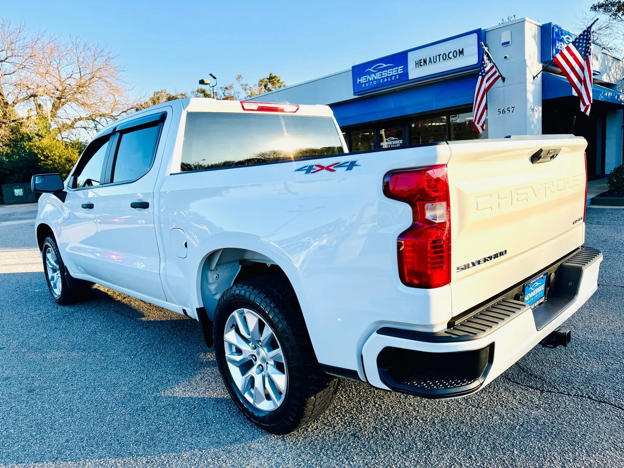 Used 2022 Chevrolet Silverado 1500 Custom image 35