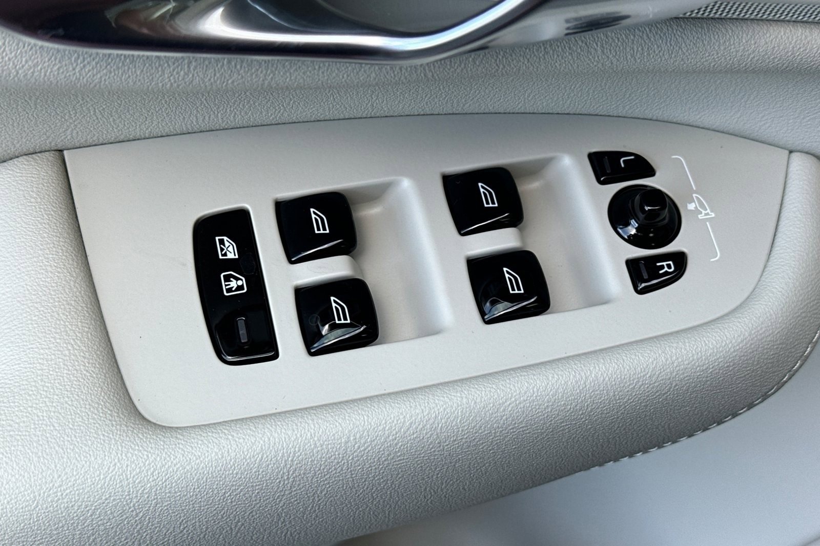 New 2026 Volvo XC90 T8 Ultra image 15