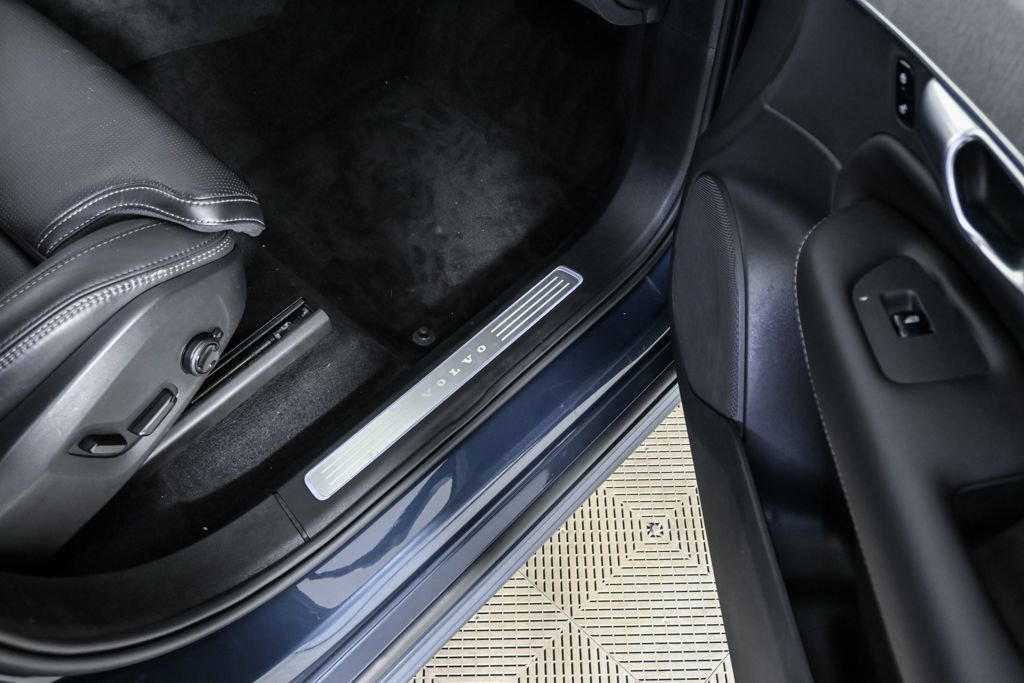 Used 2023 Volvo XC90 B6 Ultimate image 27