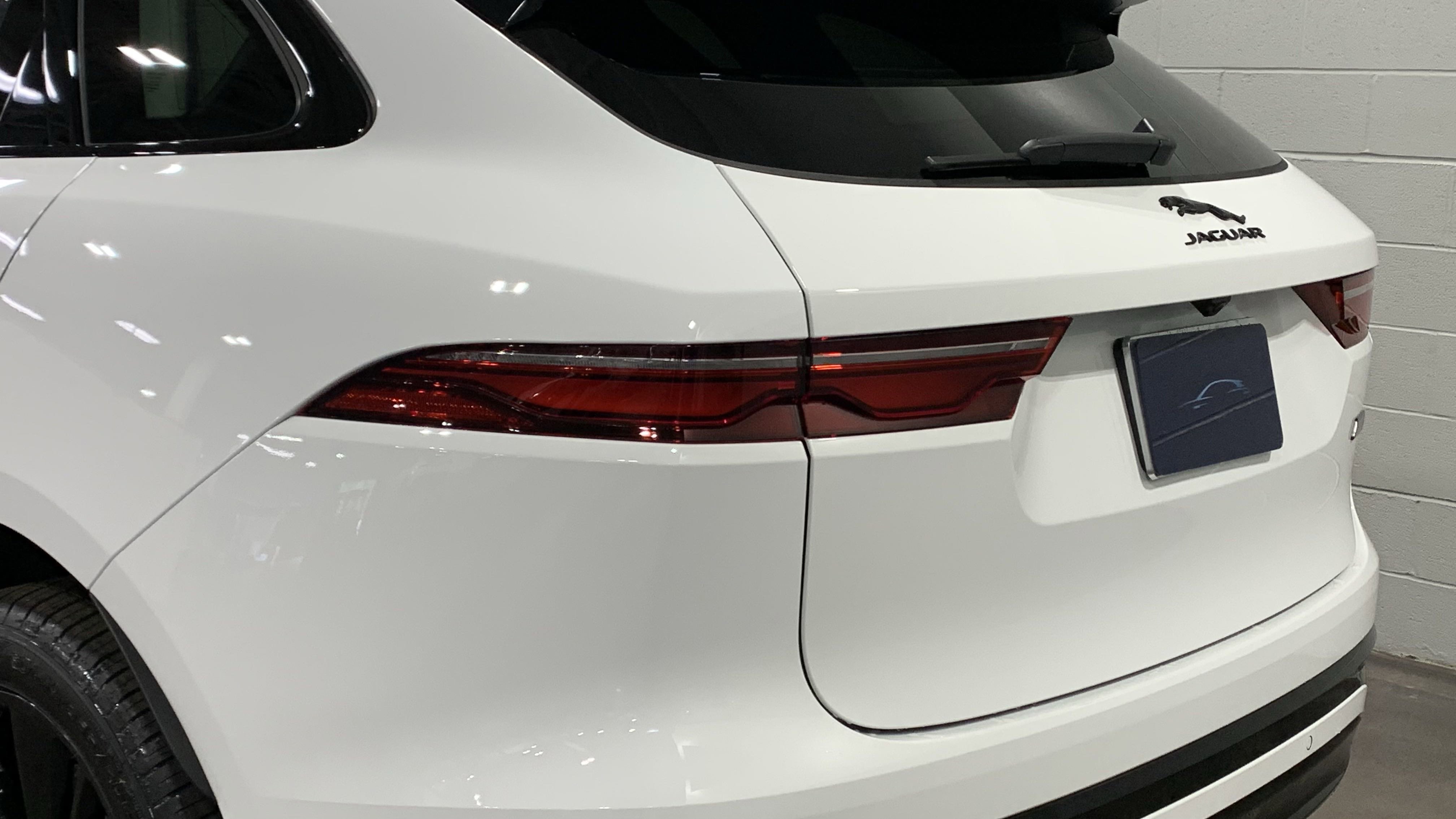 New 2026 Jaguar F-PACE R-Dynamic S image 17
