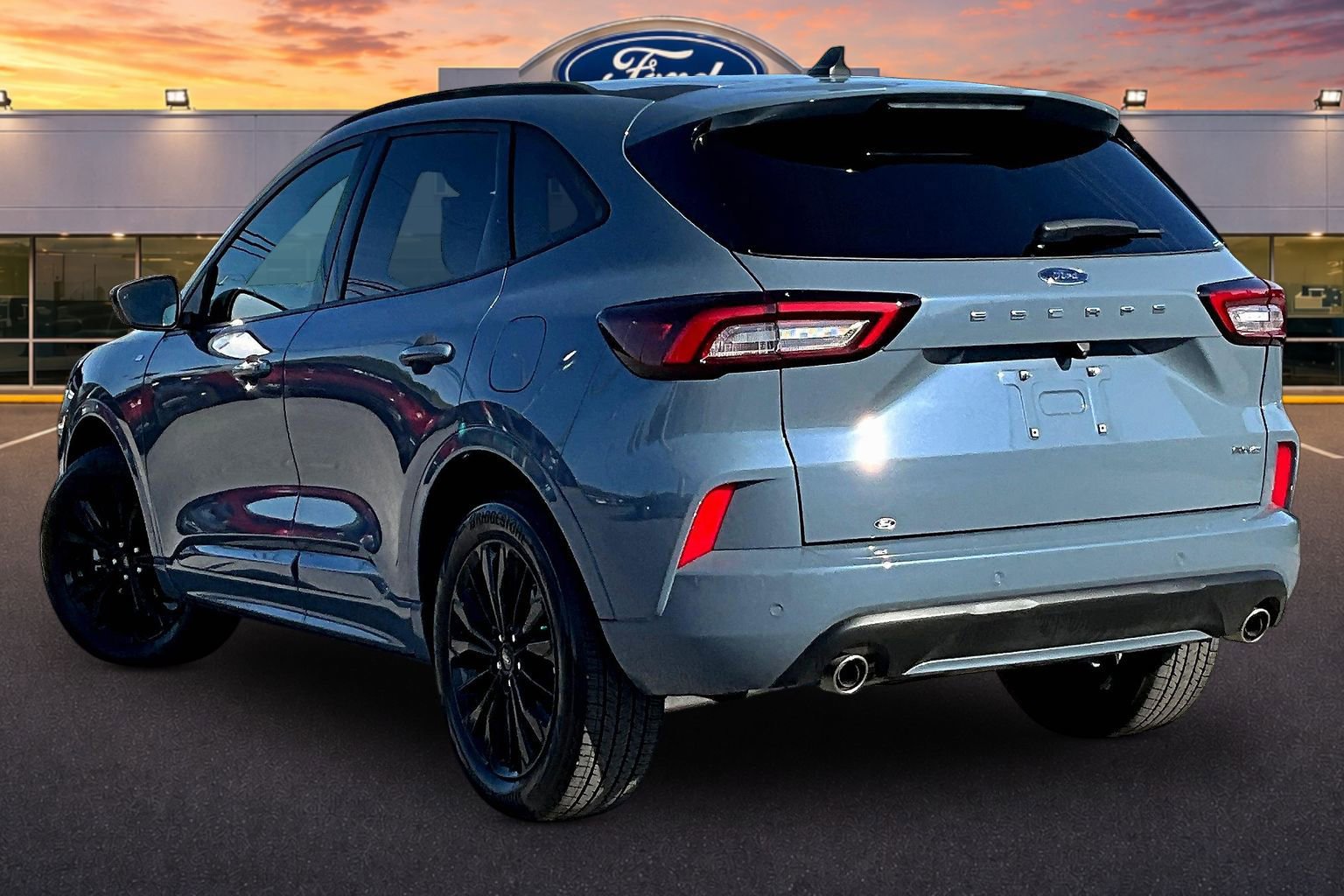 Certified 2025 Ford Escape ST-Line Elite AWD/4WD image 2