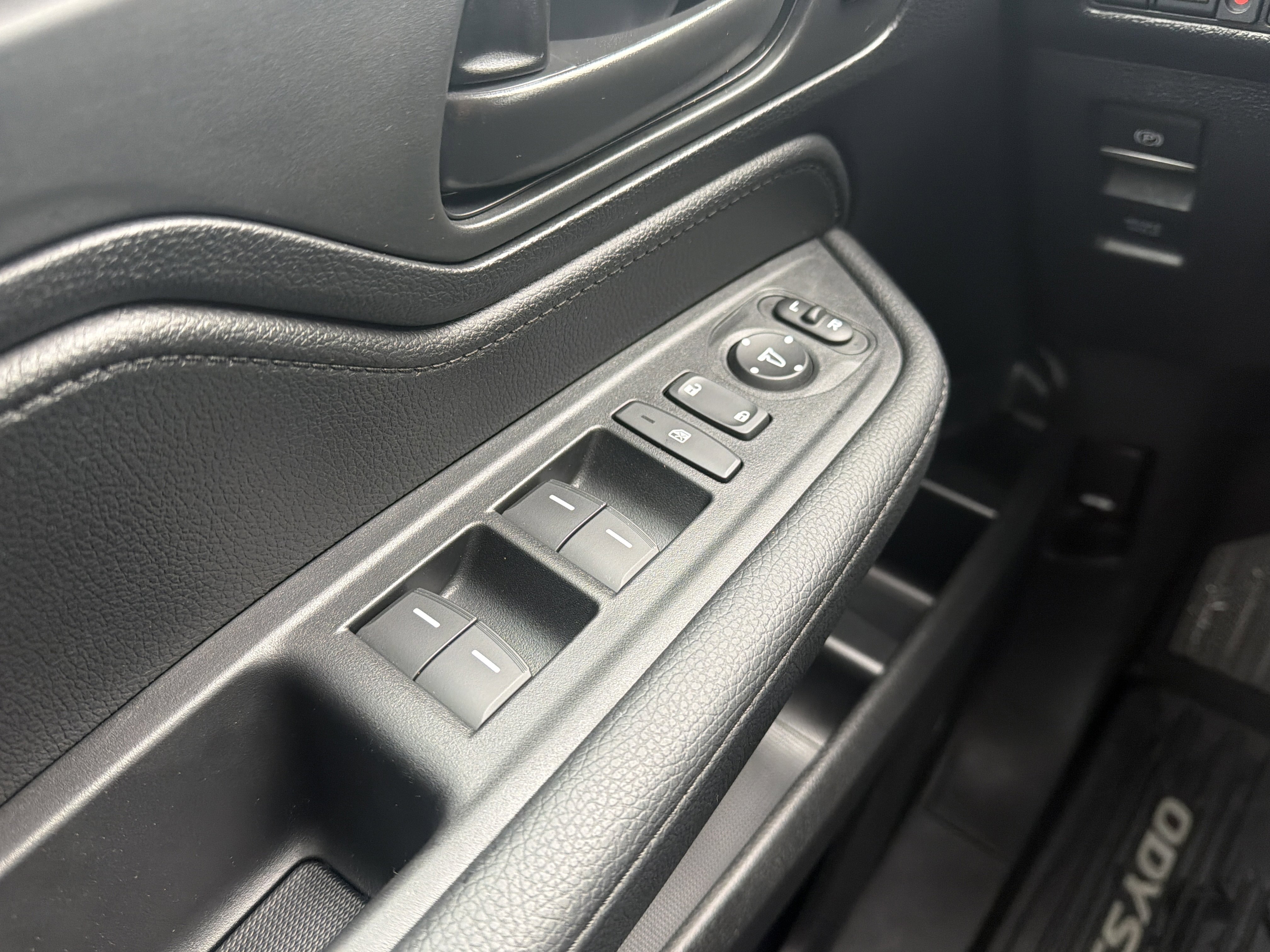 Used 2025 Honda Odyssey Sport-L image 20