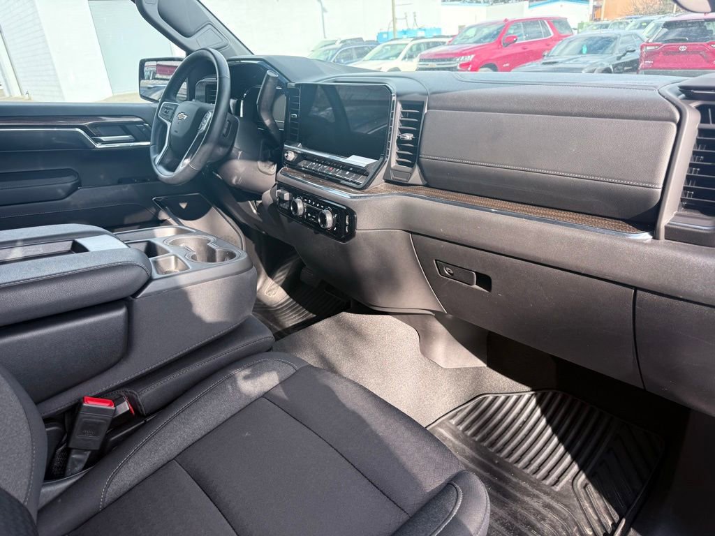 Used 2024 Chevrolet Silverado 1500 LT image 20