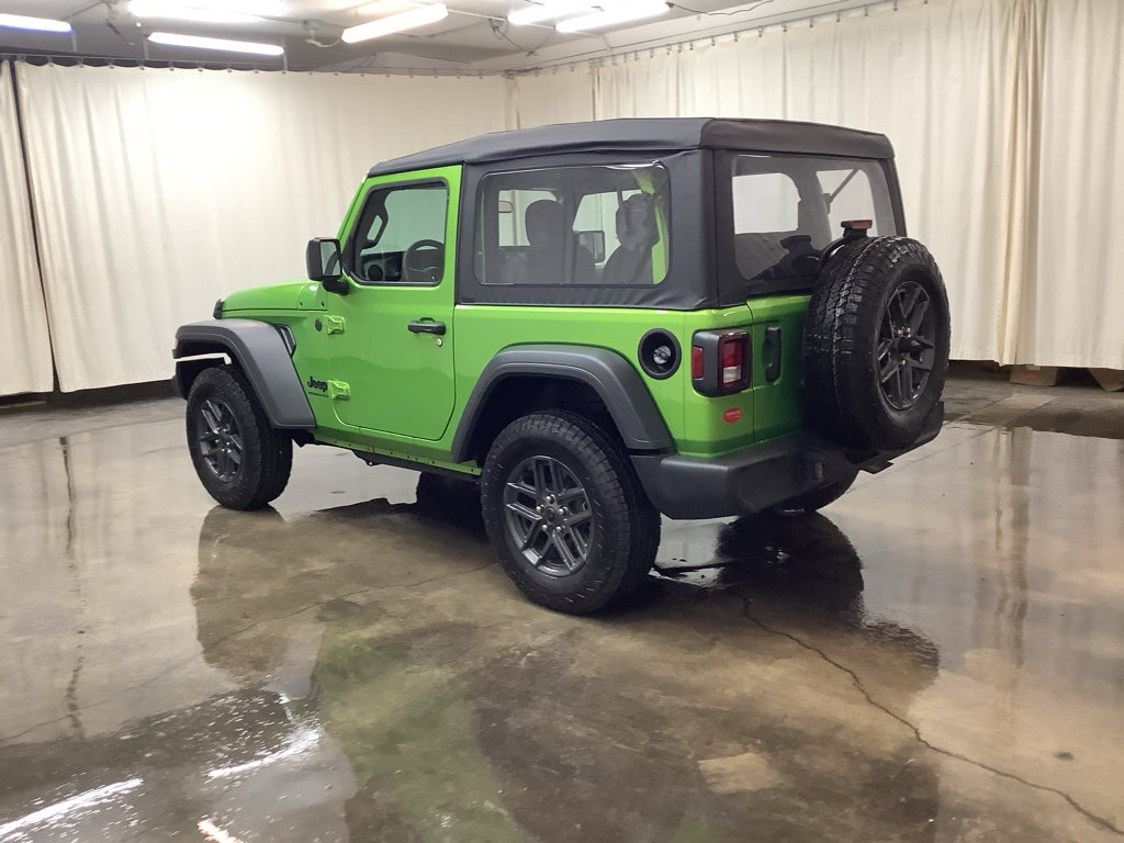 Used 2025 Jeep Wrangler Sport image 8