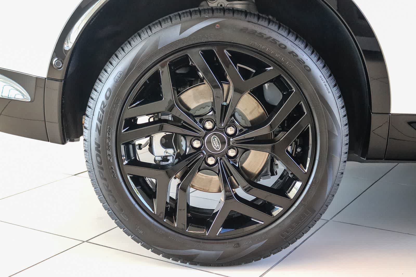New 2026 Land Rover Discovery Sport Landmark AWD/4WD image 6