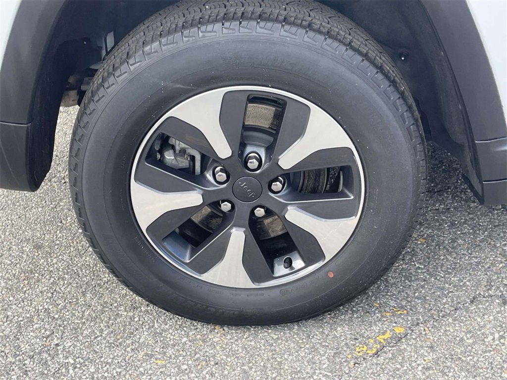 Used 2022 Jeep Grand Cherokee Limited 4xe image 41