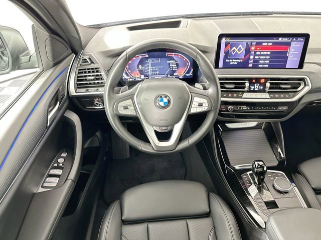Used 2025 BMW X4 xDrive30i image 11