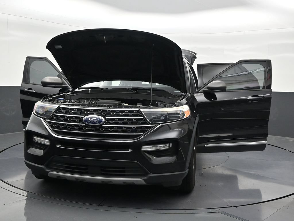 Used 2021 Ford Explorer XLT w/ Equipment Group 202A RWD image 35