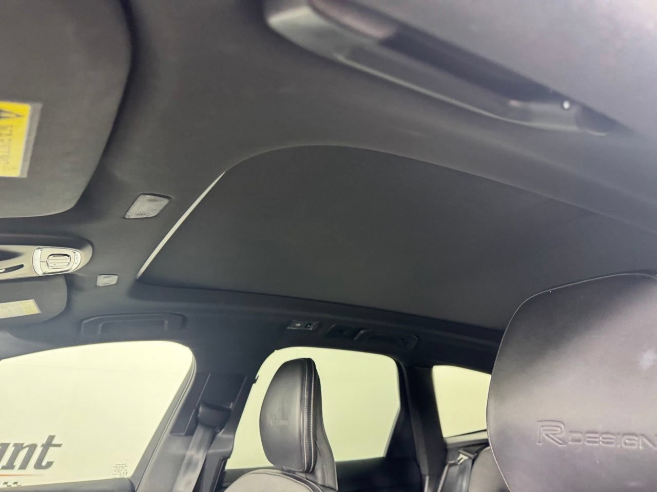 Used 2020 Volvo XC60 T5 R-Design AWD/4WD image 24