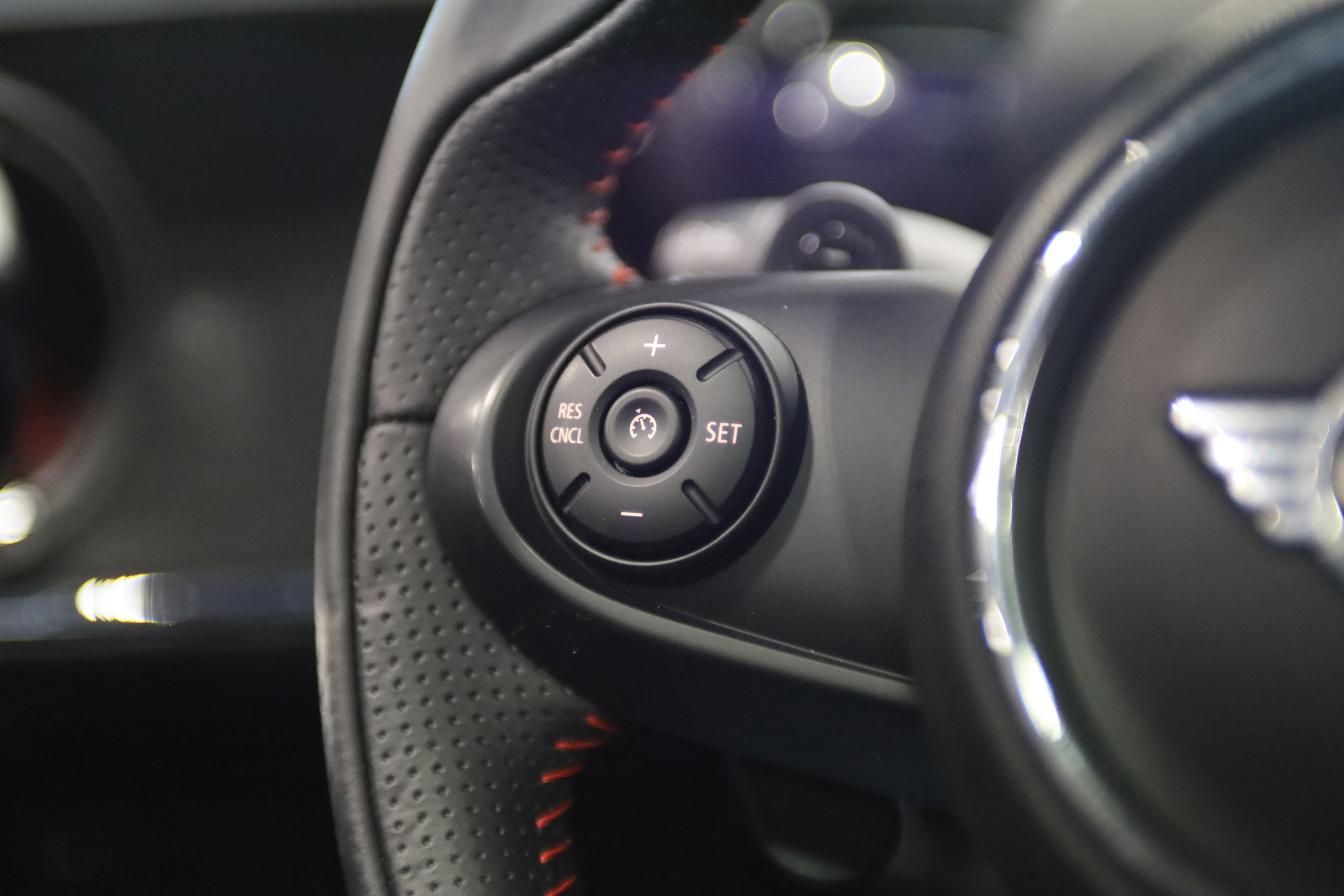 Used 2020 MINI Cooper Clubman John Cooper Works image 21