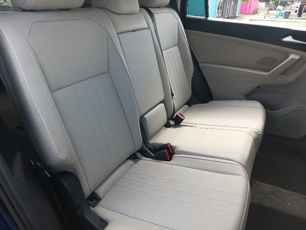 Used 2022 Volkswagen Tiguan SE AWD/4WD image 18