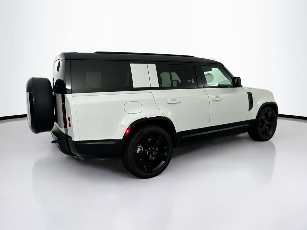 New 2026 Land Rover Defender 130 X-Dynamic SE AWD/4WD image 5