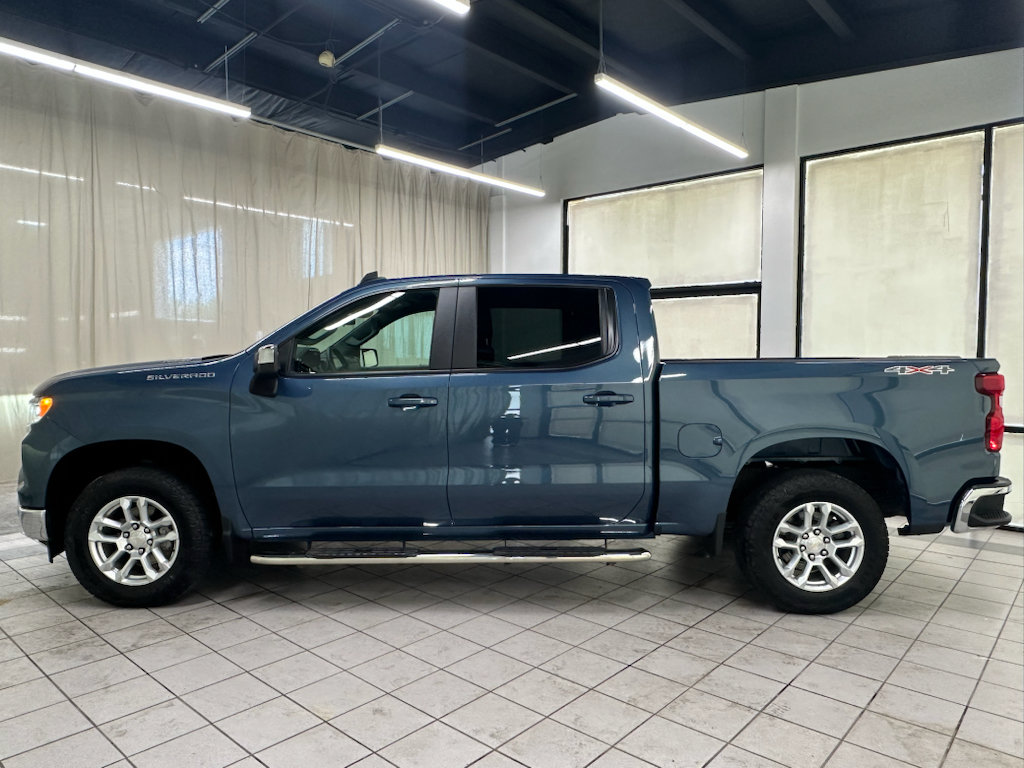 Certified 2024 Chevrolet Silverado 1500 LT AWD/4WD image 11