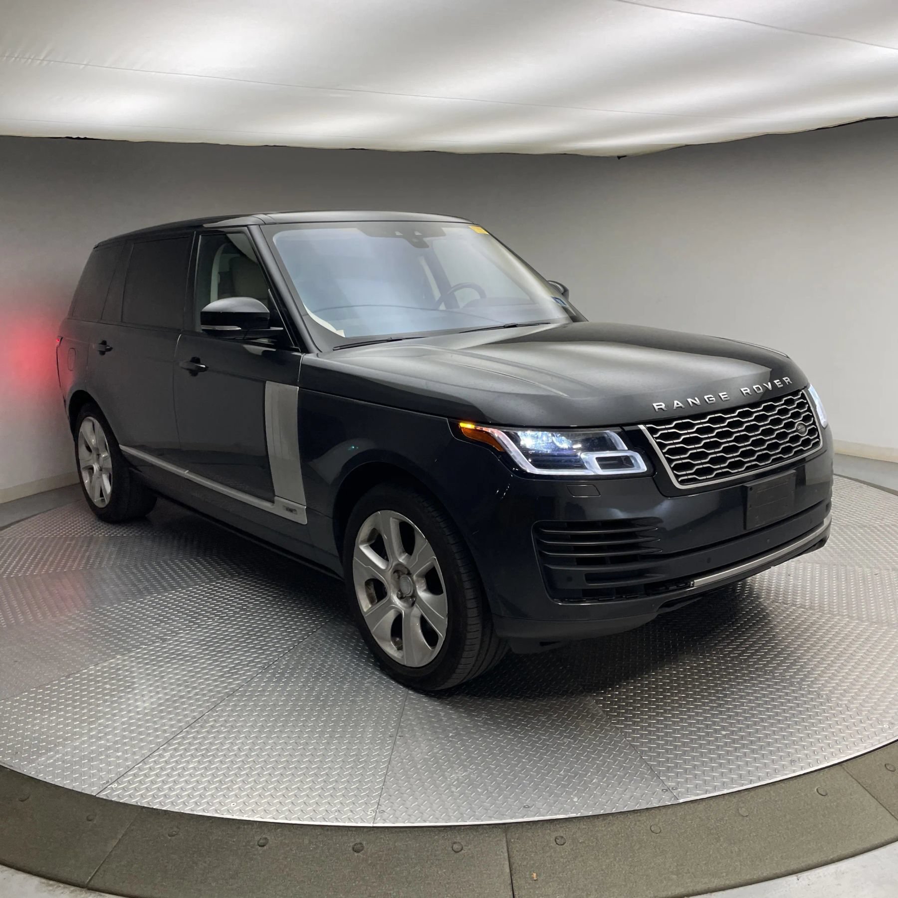 Used 2020 Land Rover Range Rover Long Wheelbase HSE AWD/4WD image 6