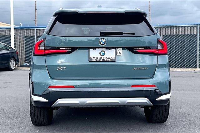 New 2026 BMW X1 xDrive28i w/ Technology Package AWD/4WD image 4