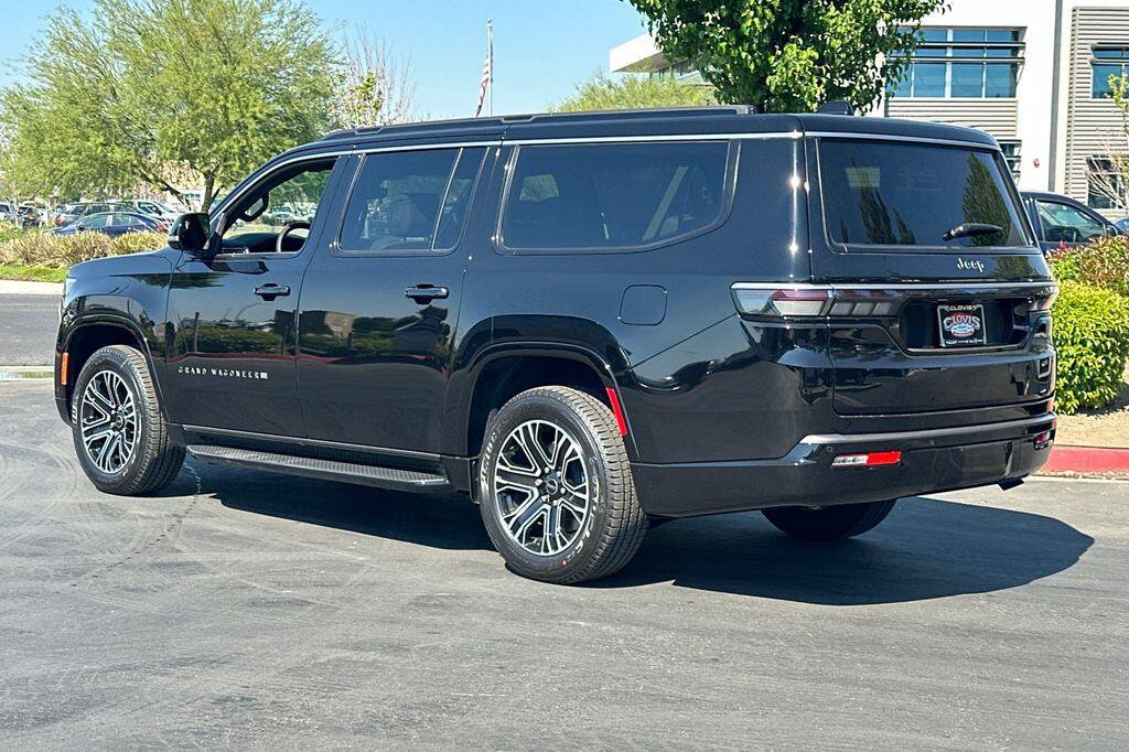 New 2026 Jeep Grand Wagoneer L 2WD w/ 8-Passenger Seating Package image 6