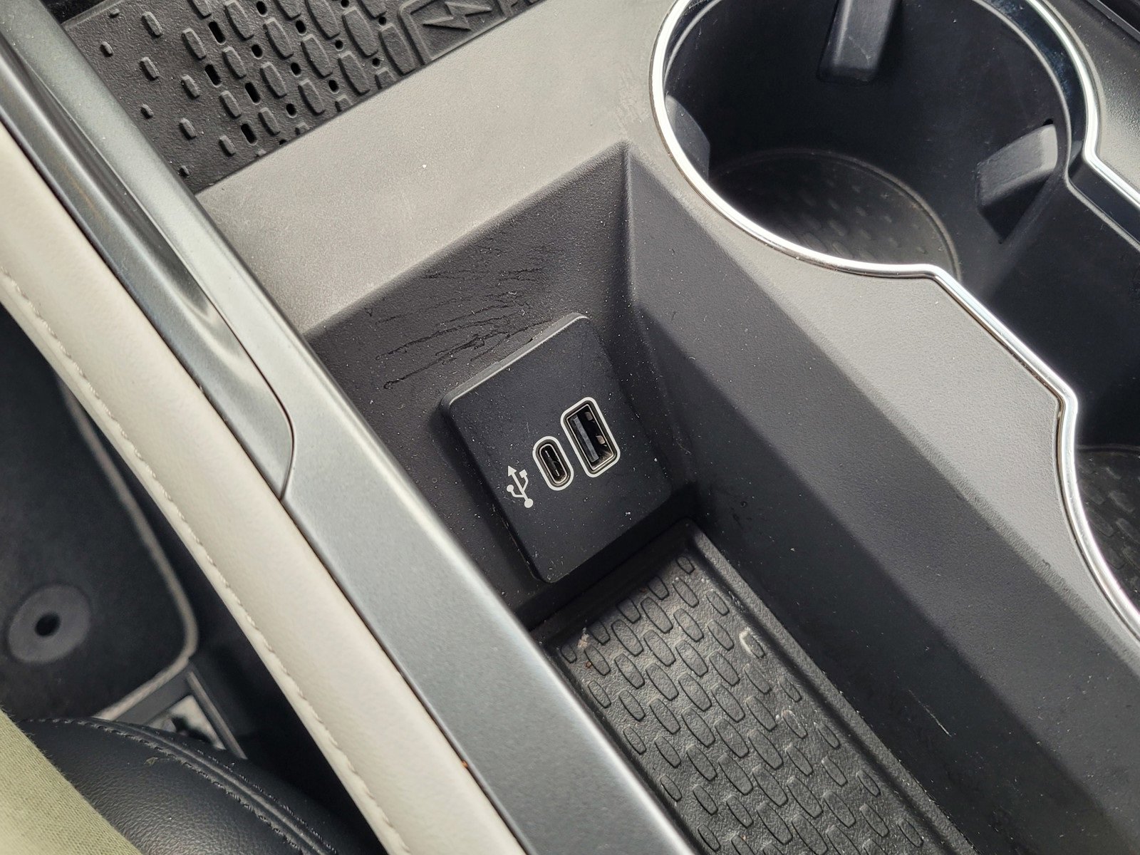 Certified 2024 Lincoln Nautilus Reserve w/ Equipment Group 202A image 25