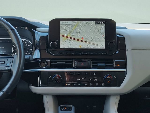 Used 2025 Nissan Pathfinder SL image 13