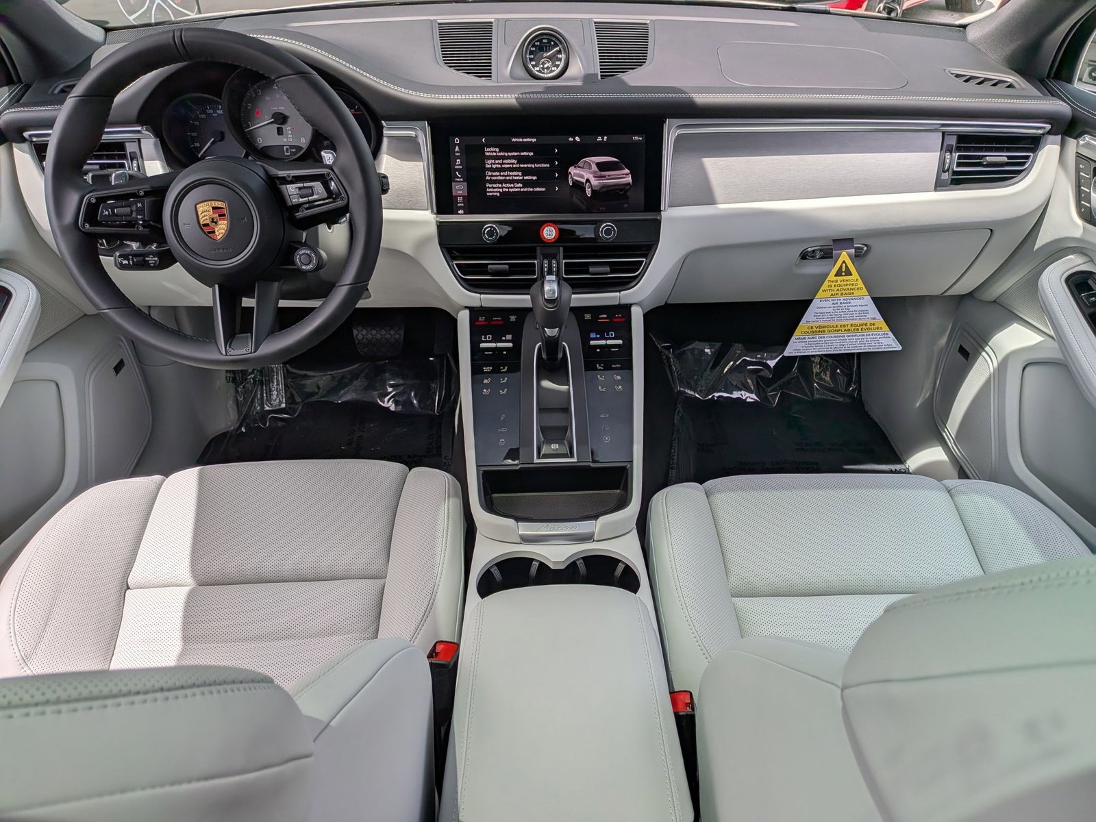 New 2026 Porsche Macan S image 23