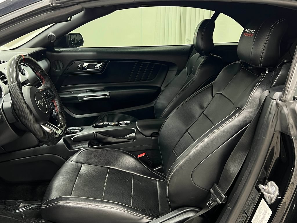 Used 2016 Ford Mustang GT Premium w/ Equipment Group 401A RWD image 12
