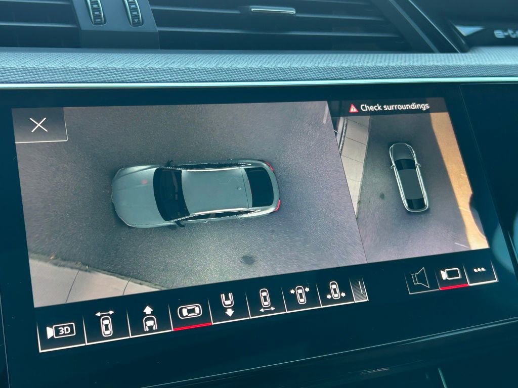 Used 2023 Audi e-tron S Premium Plus w/ Black Optic Package image 39