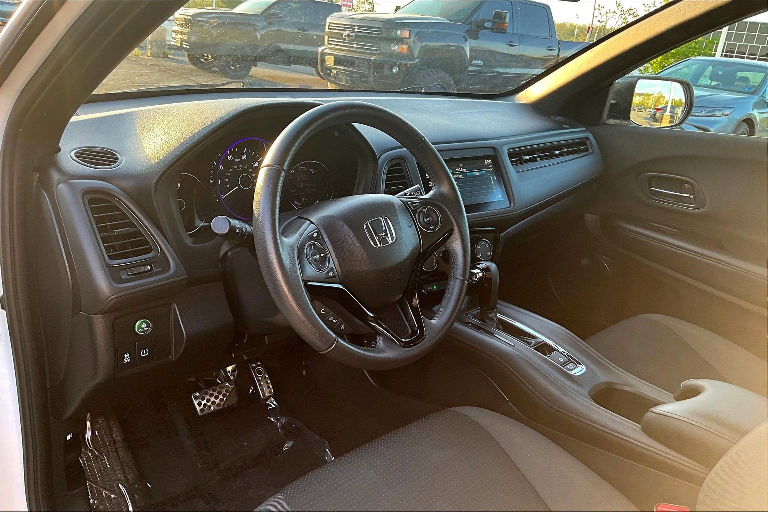 Used 2022 Honda HR-V Sport image 12