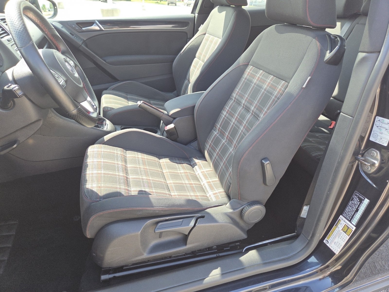 Used 2011 Volkswagen GTI 2-Door FWD image 21