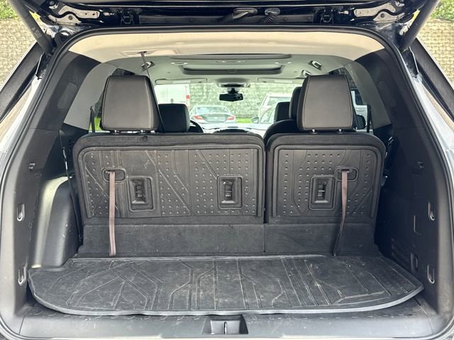 Used 2019 Chevrolet Traverse Premier w/ Redline Edition AWD/4WD image 13