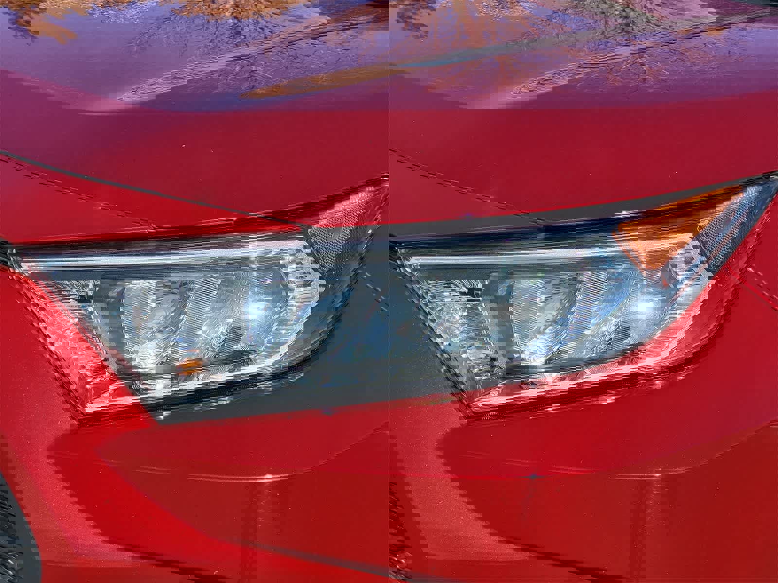 Used 2020 Toyota RAV4 XLE Premium image 8